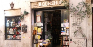 6 librerie internazionali da visitare a Roma