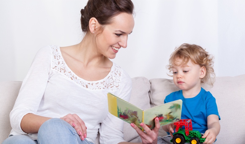 5 motivi per cui è importante leggere fin da piccoli