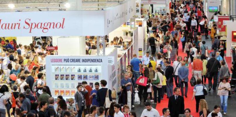 Salone del Libro di Torino, gli editori boicottano la manifestazione
