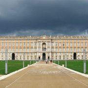 Reggia di Caserta, l’affittopoli: ville a 5 euro 2 Reggia di Caserta, l’affittopoli: ville a 5 euro