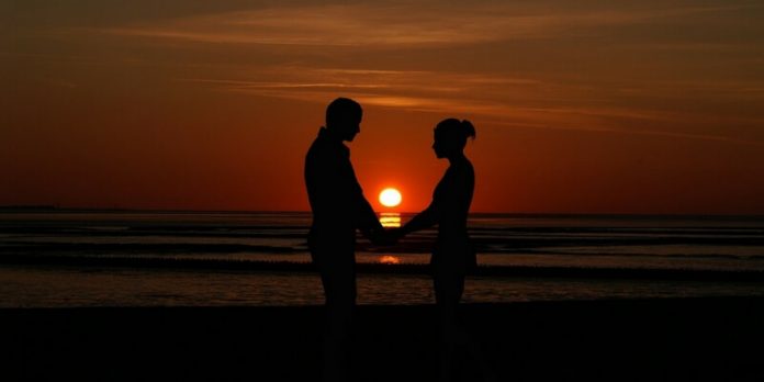 Le 10 più belle poesie d'amore di tutti i tempi Le 10 più belle poesie d'amore di tutti i tempi