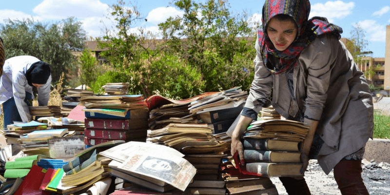 Mosul Eye, storia del blogger che cerca di ricostruire la biblioteca di Mosul