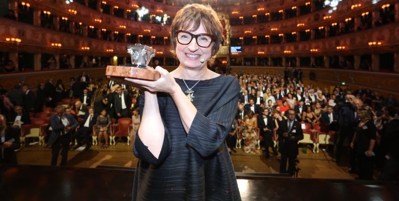 Donatella Di Pietrantonio vince la 55^ edizione del Premio Campiello