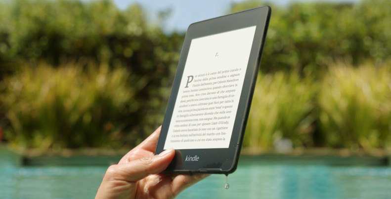 Amazon lancia il nuovo Kindle Paperwhite, l'ereader resistente all'acqua