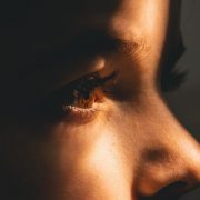 Giorno della memoria e giorno del ricordo. Cosa dire a un bambino? 2 Giorno della memoria e giorno del ricordo. Cosa dire a un bambino ?