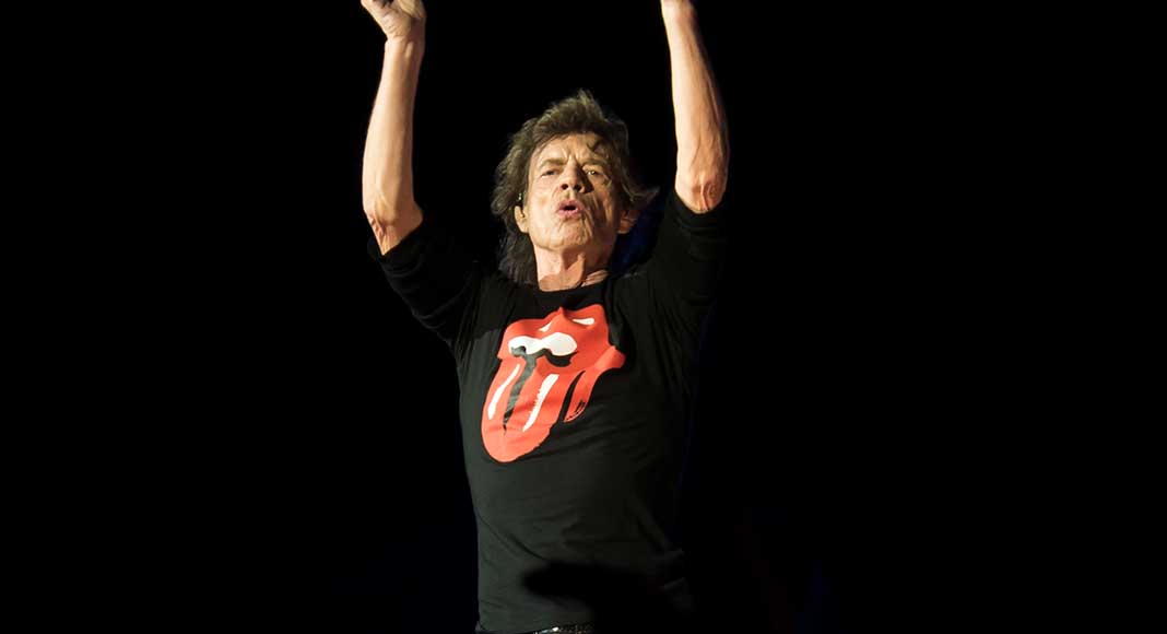 Problemi di cuore per Mick Jagger, rimandato il tour