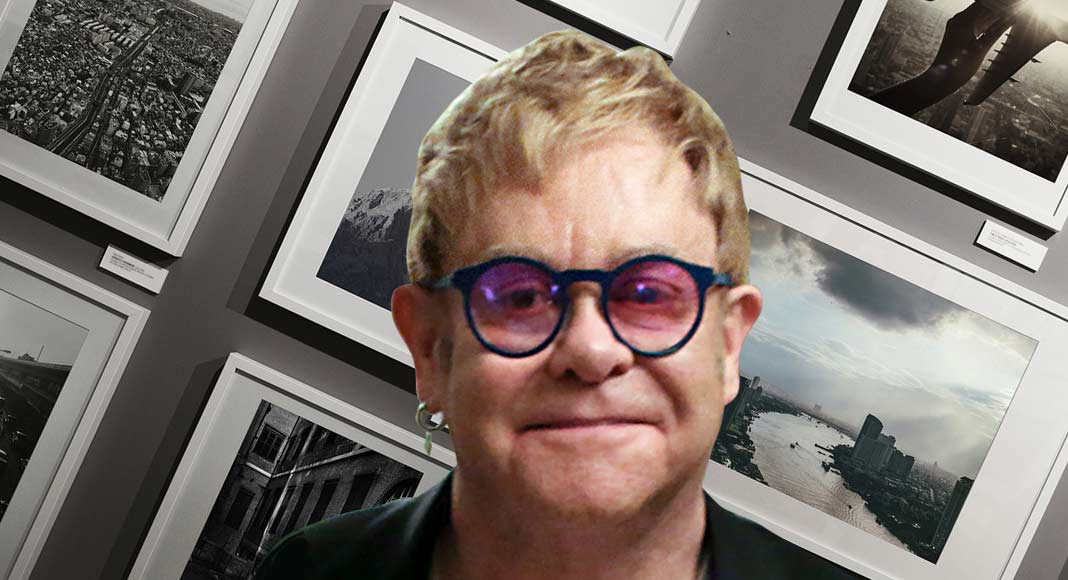 Elton John, "La fotografia mi ha salvato da alcol e droga"