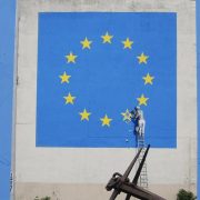 Scompare il murale di Banksy contro la Brexit 3 Scompare il murale di Banksy contro la Brexit