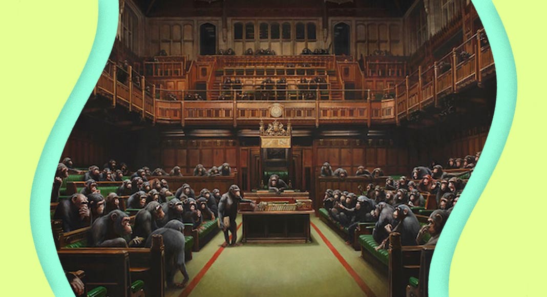 Banksy colpisce ancora, il «parlamento delle scimpanzé» è da record