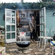 Il sogno è realtà. Una minuscola libreria apre nel borgo toscano di Lucignana 2 libreria-sopra-la-penna
