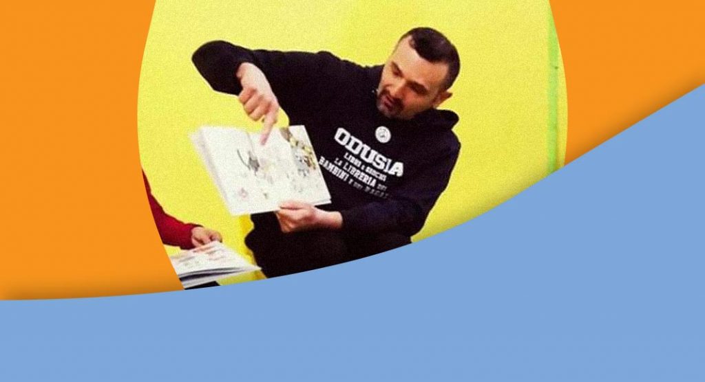 Leggere fiabe ai bambini su Facebook, l'iniziativa del libraio di Bari