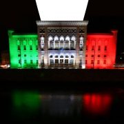 I monumenti di tutto il mondo illuminati dal nostro tricolore 2 monumenti-tricolore