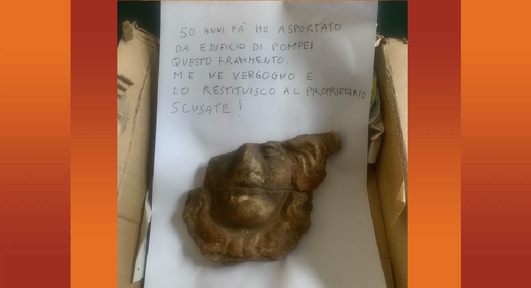 Pompei, dopo 50 anni visitatore pentito restituisce reperto rubato