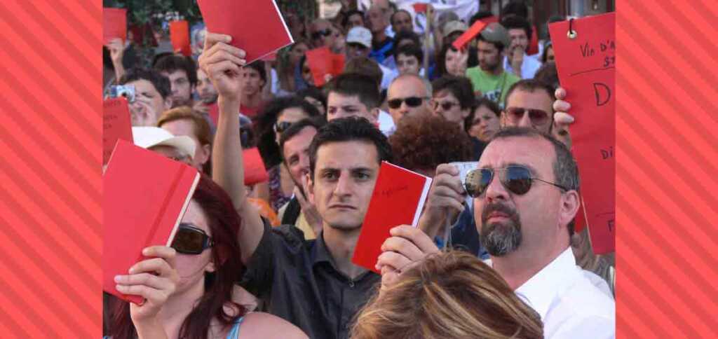 L'agenda rossa di Paolo Borsellino, il mistero dietro alla strage di via D'Amelio