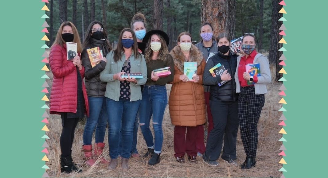 Un club del libro trasformato in una clinica di vaccinazione anti Covid-19