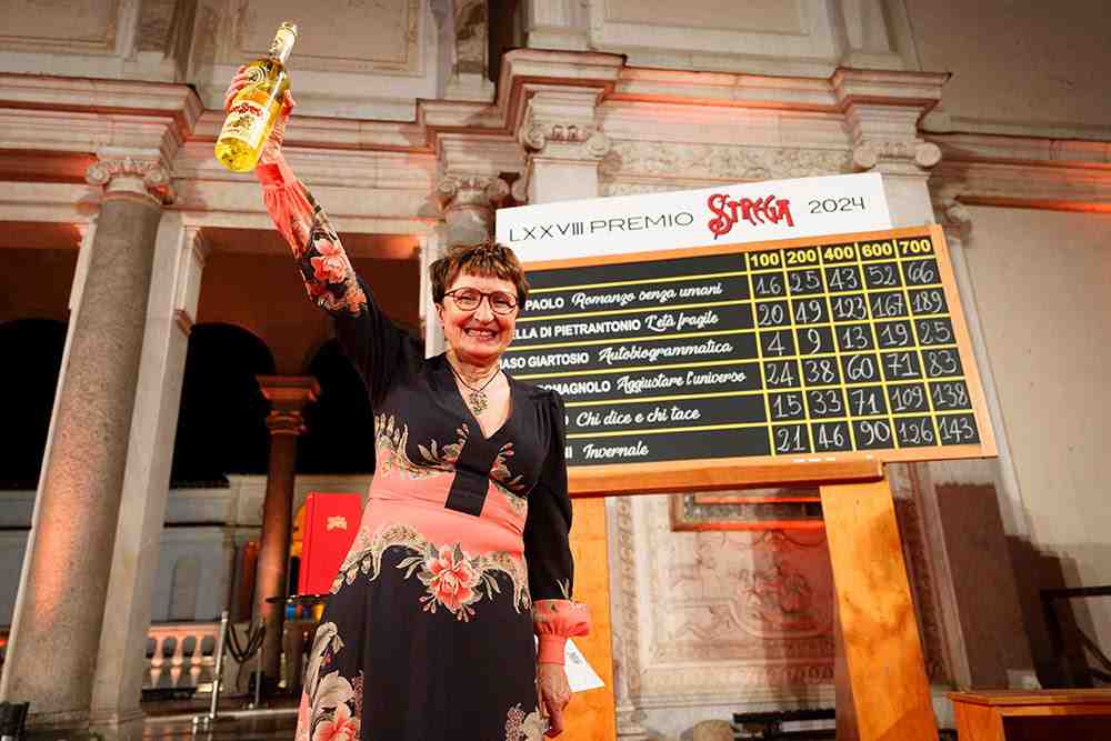 Donatella Di Pietrantonio vince il Premio Strega 2024