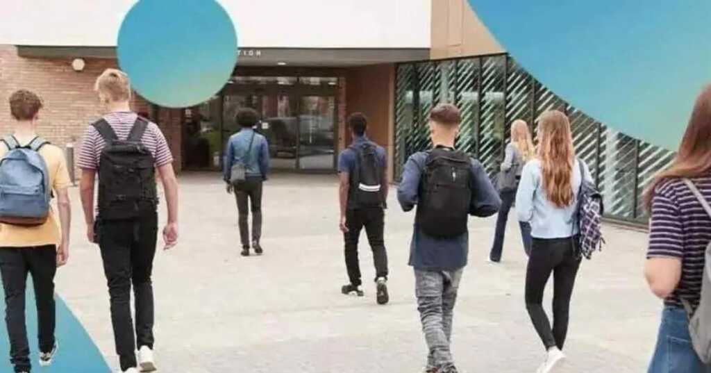 Violenza contro i docenti a scuola: 1 studente su 5 ha assistito ad almeno un’aggressione