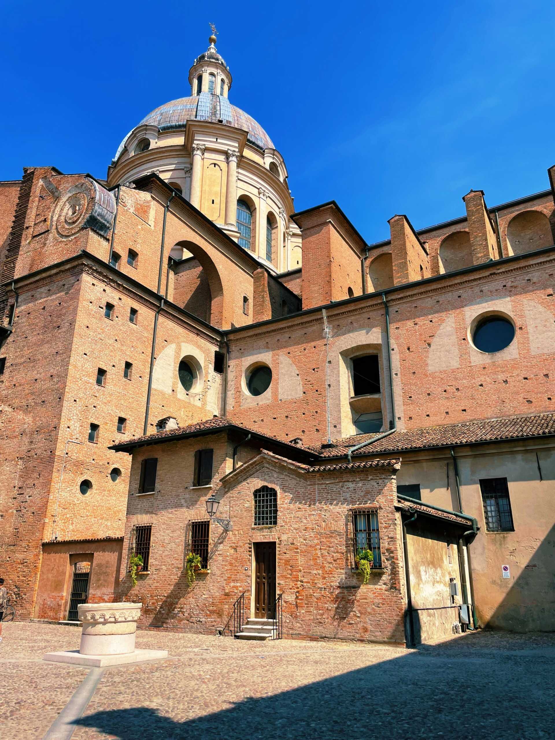 Mantova - credits Michael Martinelli via Unsplash
