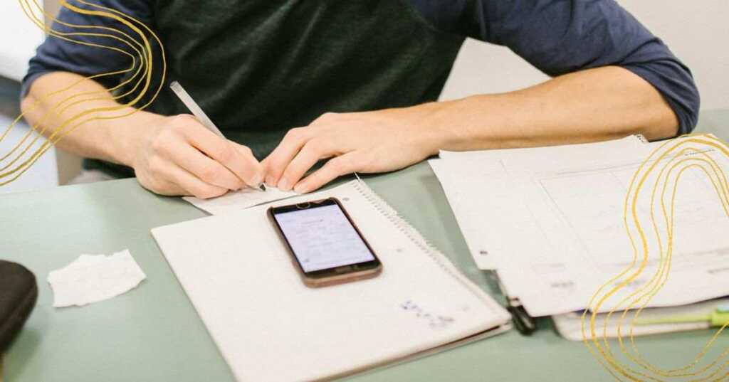 Maturità 2024, 1 studente su 6 si organizza per copiare