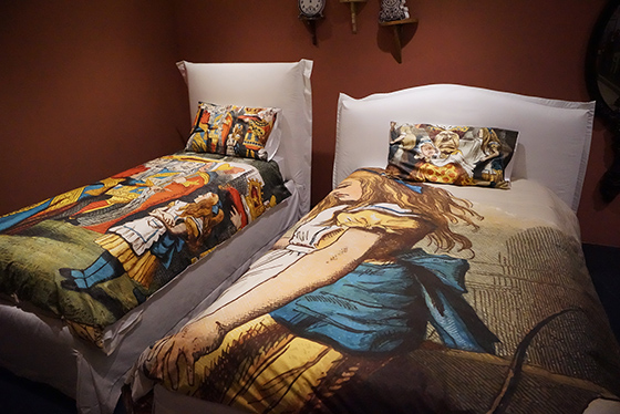 Parure-letto-Alice-in-Wonderland