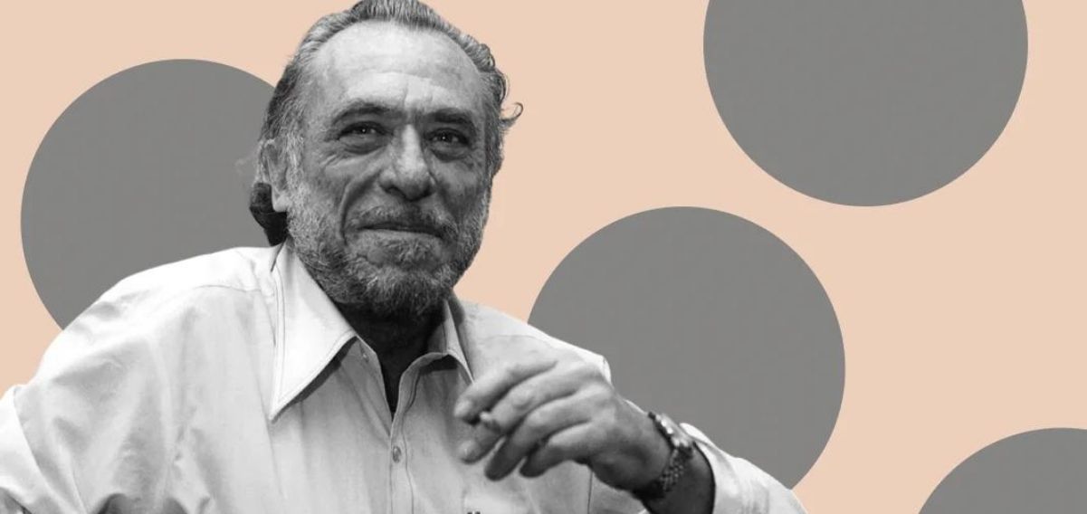 “Dinosauria, noi”, la poesia di Bukowski che scava negli orrori del mondo