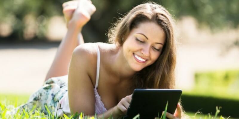 Libri o eBook, cosa preferiscono gli italiani per leggere