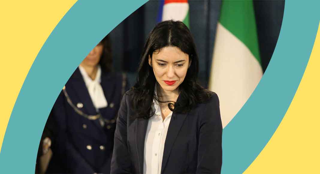 Ritorno a scuola, Azzolina: "Classi alterne solo per i più grandi"