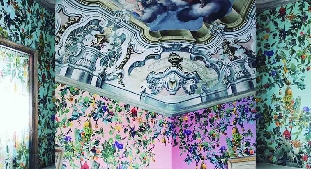 Il bookshop di Palermo che si riempie di fiori, frutti e animali