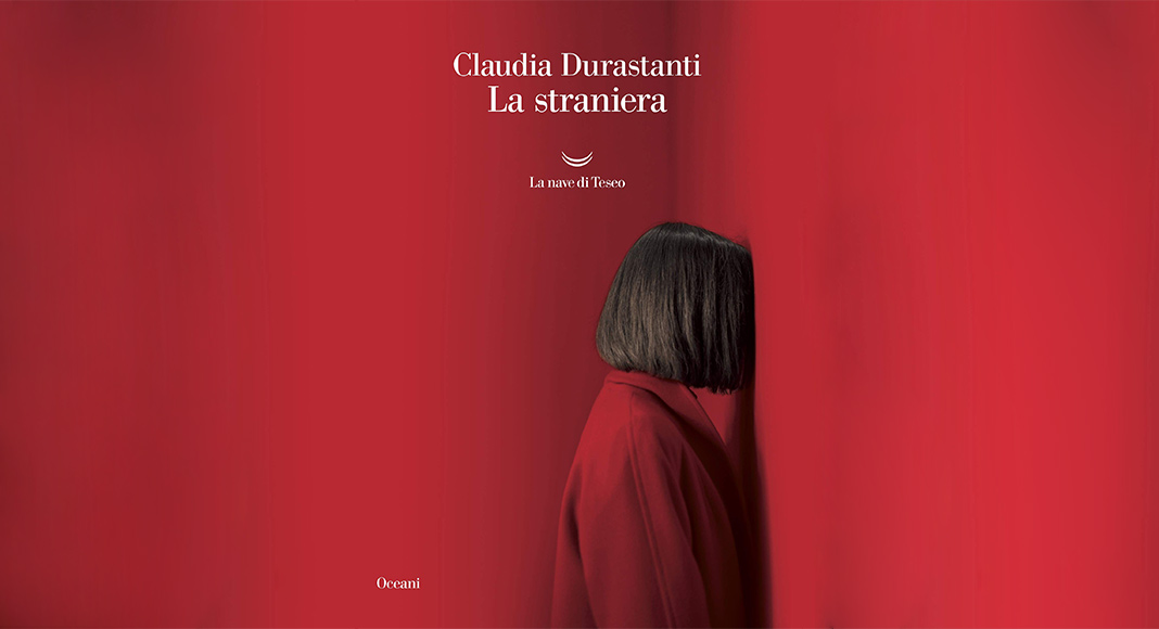 claudia durastanti la straniera