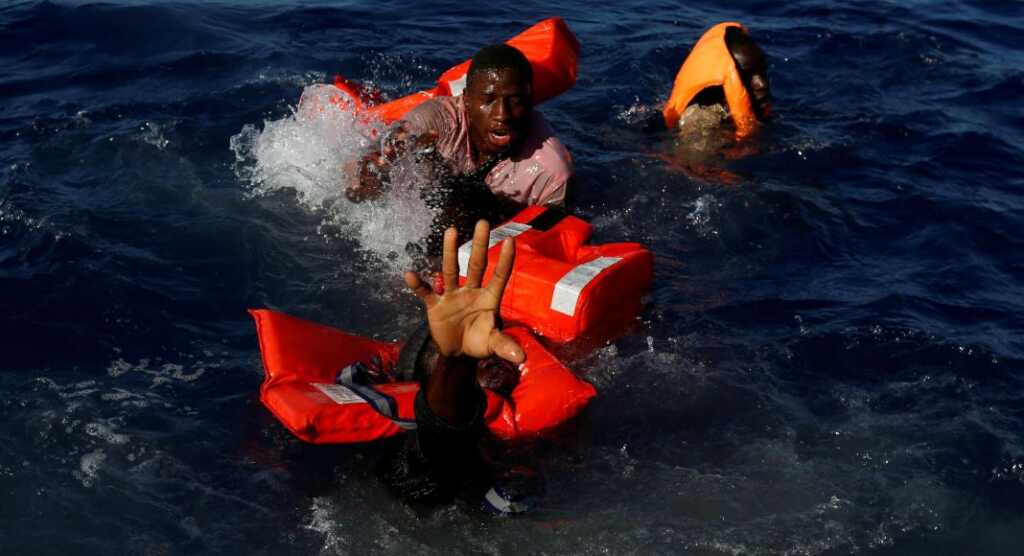 Al largo di Zawiya, Libia, 4 aprile 2017 © Darrin Zammit Lupi/Reuters