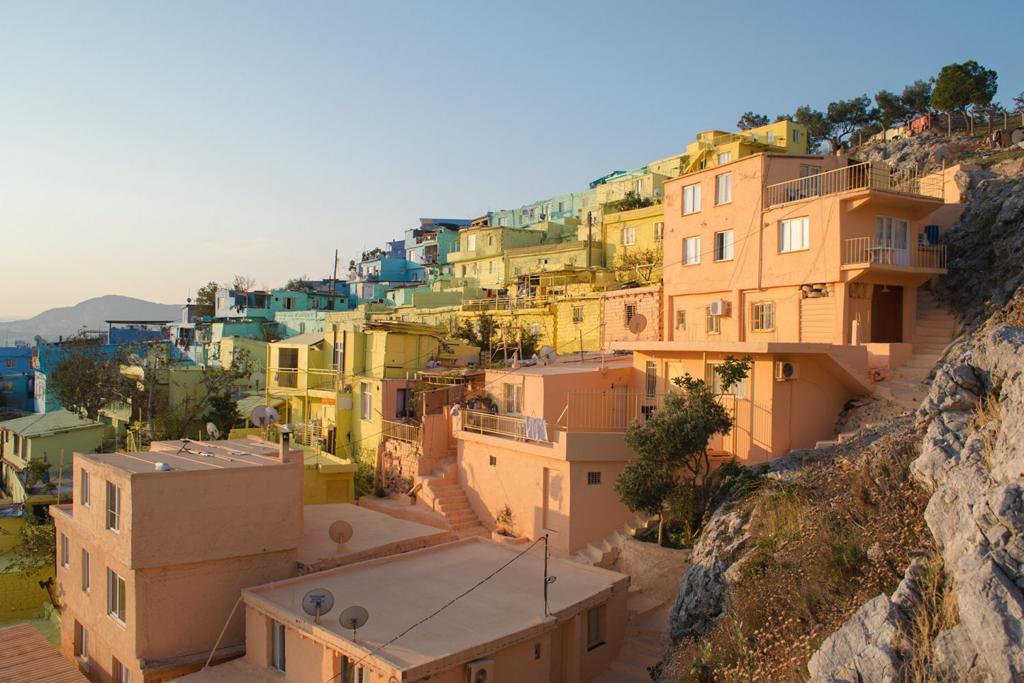 kusadasi-mar-egeo-case-variopinte