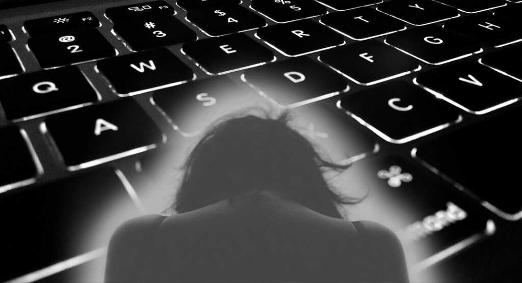 "Chiamiamola Pornovendetta", la Crusca boccia il termine "Revenge Porn"