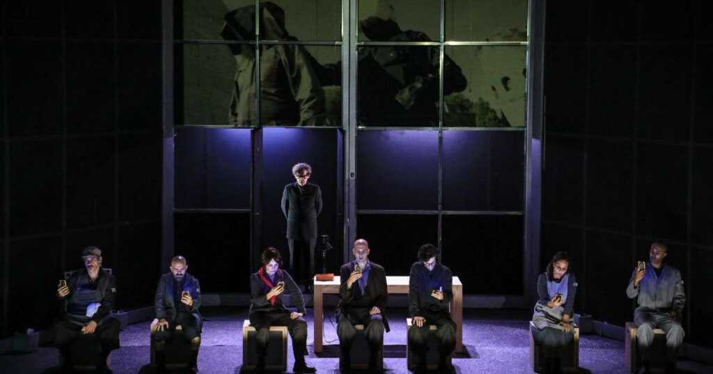 1984, una rivisitazione teatrale unica del capolavoro di George Orwell