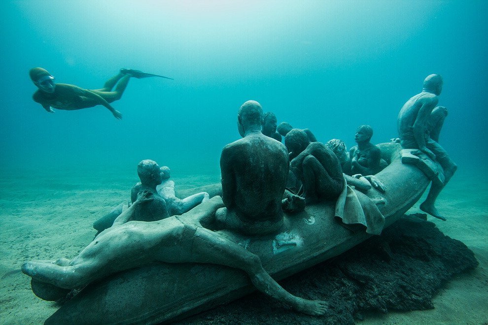 Canarie, "La zattera di Lampedusa": omaggio ai migranti nel museo sottomarino