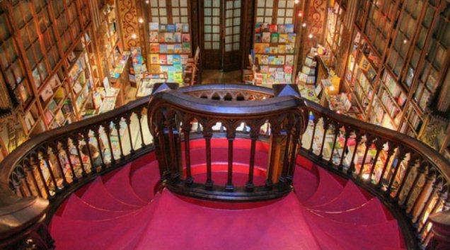Libreria Lello, tra tradizione e magia