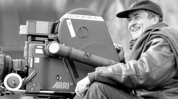 Buon compleanno – 16 marzo. Tanti auguri a Bernardo Bertolucci, il regista di “Novecento” e “L’ultimo imperatore”