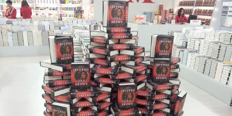Effetto "Dan Brown", come l'uscita di un bestseller risveglia la curiosità della gente