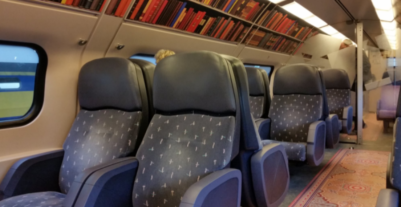 I treni si trasformano in bibliioteche