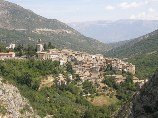 ANVERSA DEGLI ABRUZZI E GABRIELE D'ANNUNZIO