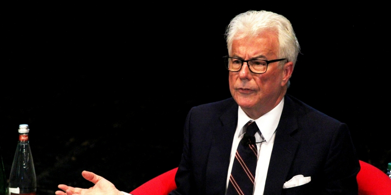 Ken Follett, "Come migliorare il mondo? Basta accogliere gli altri"
