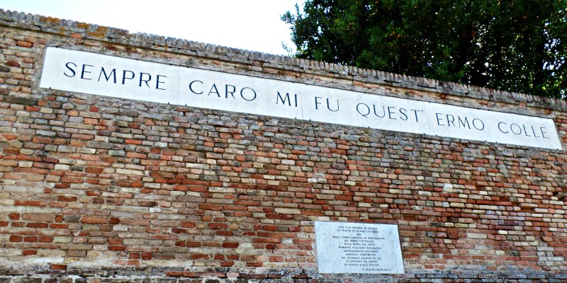 Così rinasce il colle dell'"Infinito" di Leopardi grazie al tre volte premio Oscar Ferretti