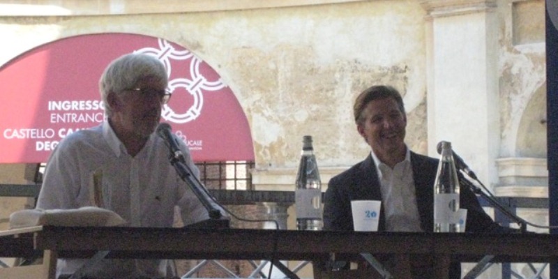 Il futuro dopo Internet, il consigliere della Clinton Alec Ross a colloquio con Severgnini a Mantova