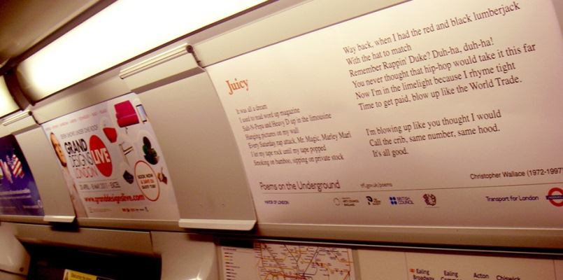 Londra, poesie e versi invadono i treni della metropolitana