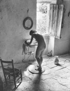 Willy Ronis Le Nu provencal Gordes 1949