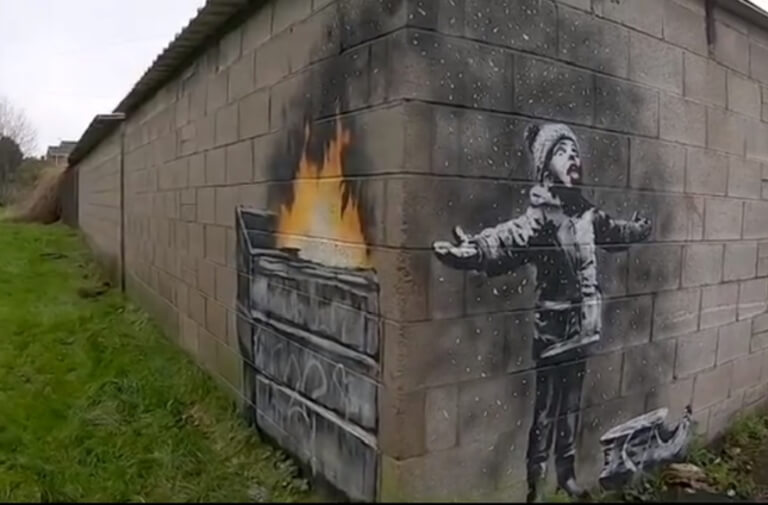 banksy port talbot natale cenere