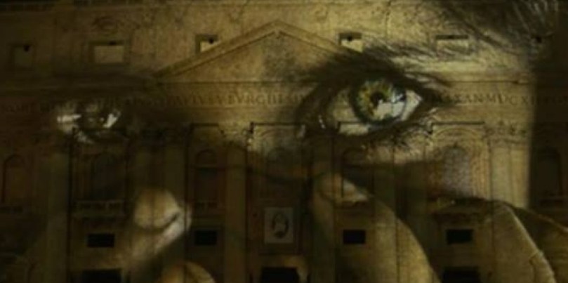 Luci a San Pietro, lo spettacolo artistico di 'Fiat Lux'