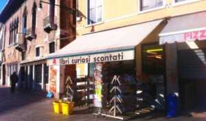 Venezia diventa capitale di cultura, una passeggiata tra le librerie più suggestive della città