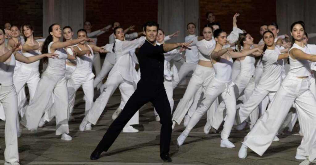 Viva la danza, lo spettacolo con Roberto Bolle che celebra l'arte del ballo
