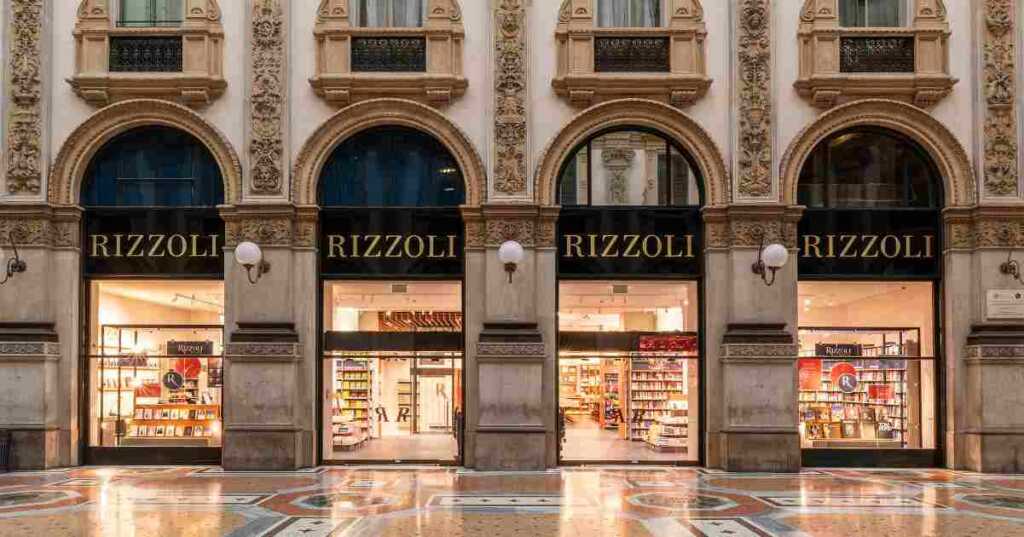 Riapre la storica libreria Rizzoli Milano
