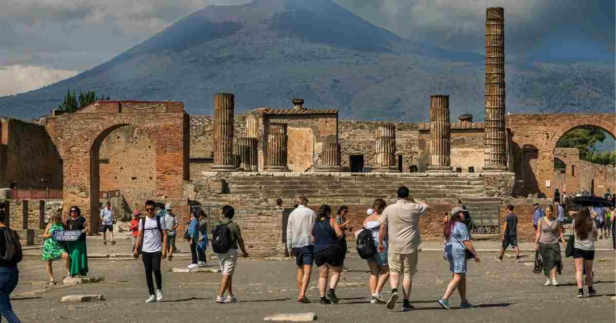 Viaggi culturali e overtourism i 10 errori da evitare per tutelare le città d'arte